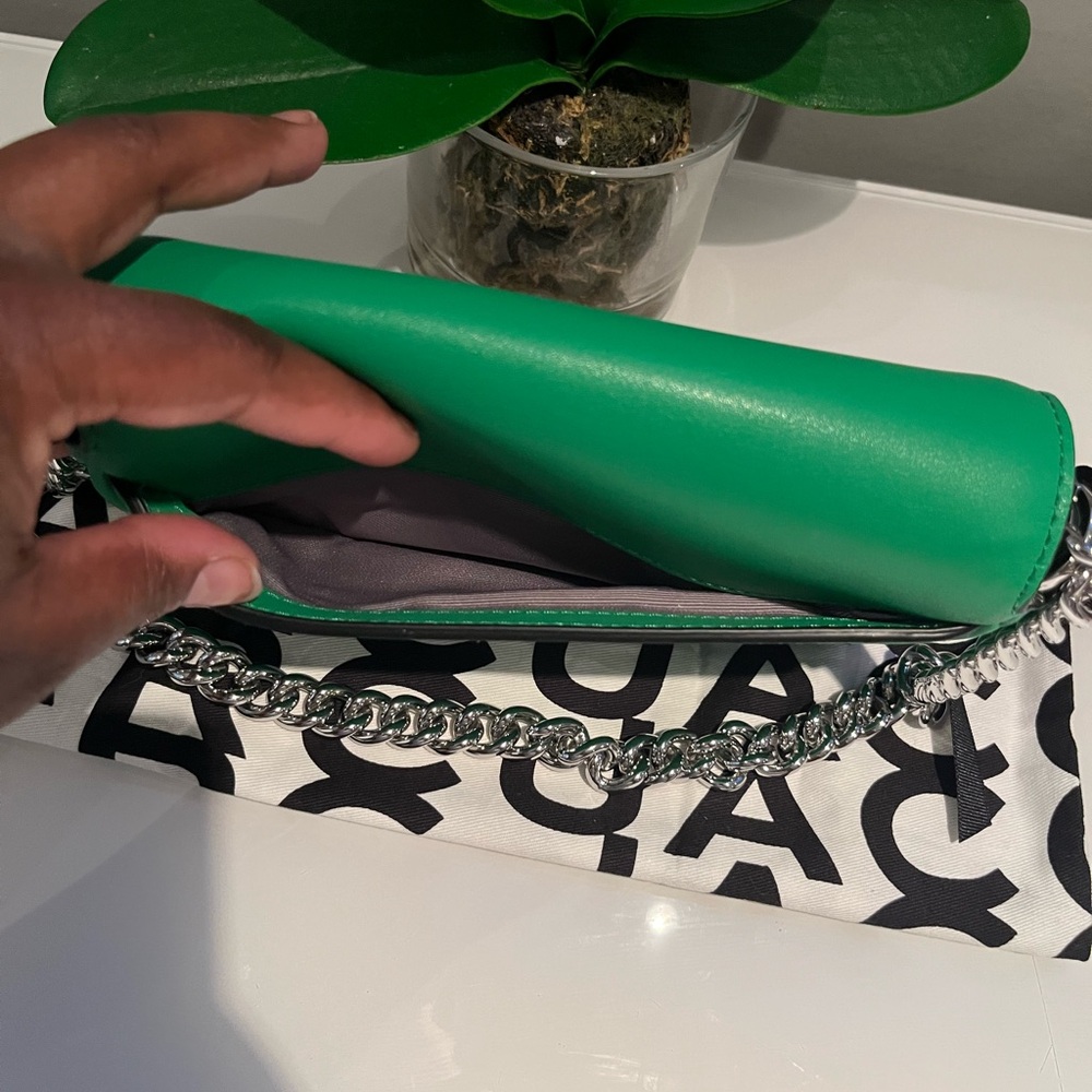 Marc Jacobs Vibrant Green Crossbody Bag - Picture 6 of 16
